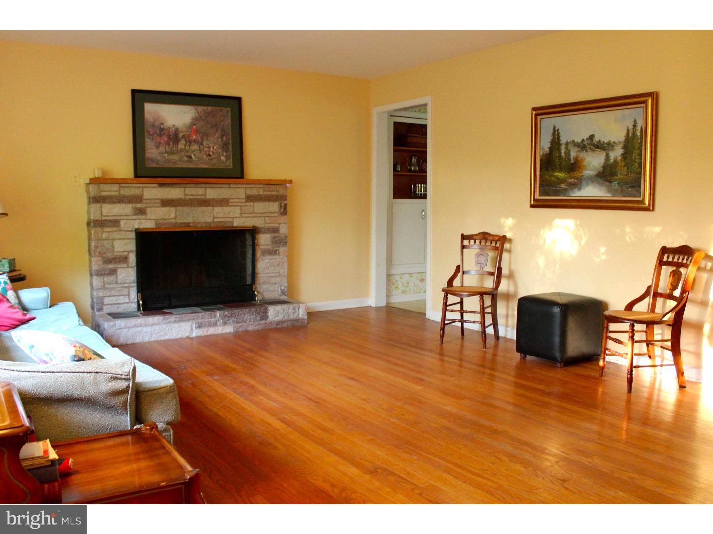 172 North Post Road West Windsor, NJ 08550 - Photo 3 of 24
