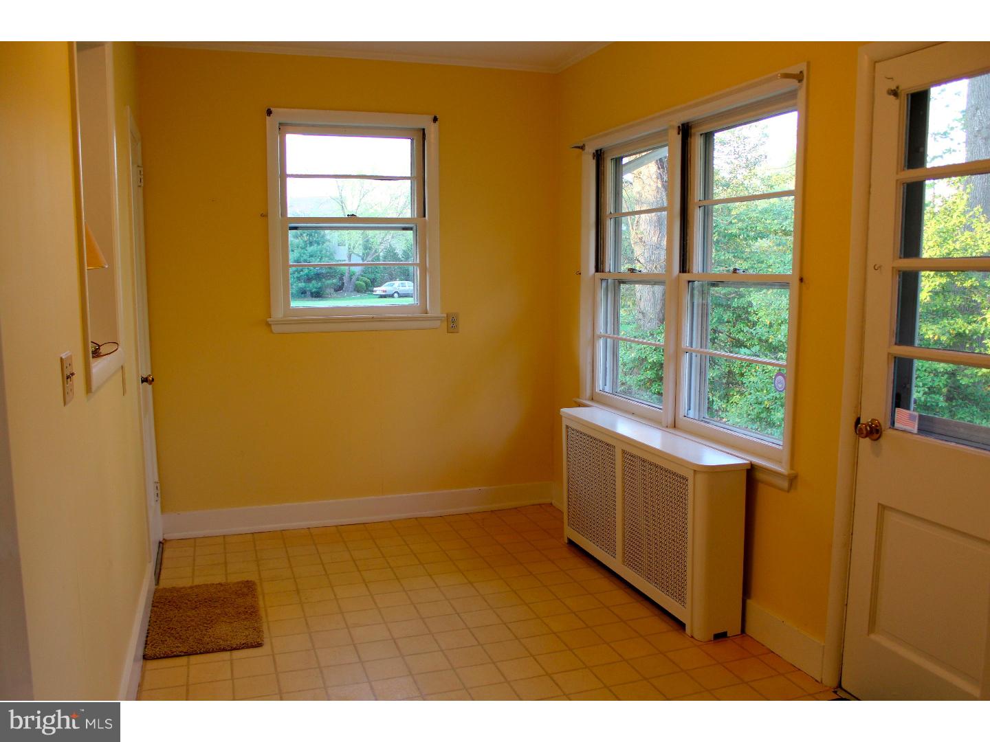 172 North Post Road West Windsor, NJ 08550 - Photo 8 of 24
