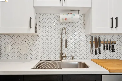 $475,000 | 574 48th Street, Unit 203, Oakland, CA 94609