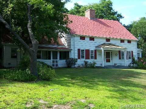 172 Hallock Landing Road Rocky Point, NY 11778 - Photo 1 of 1 Gallery Image 1