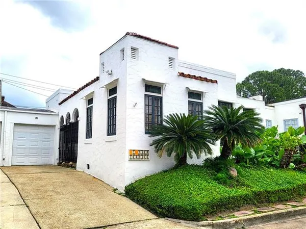 $2,350 | 7 Palm Terrace, New Orleans, LA 70115