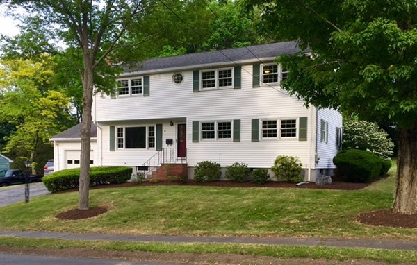 21 Kieran Road Reading, MA 01867 - Photo 1 of 28 Gallery Image 1