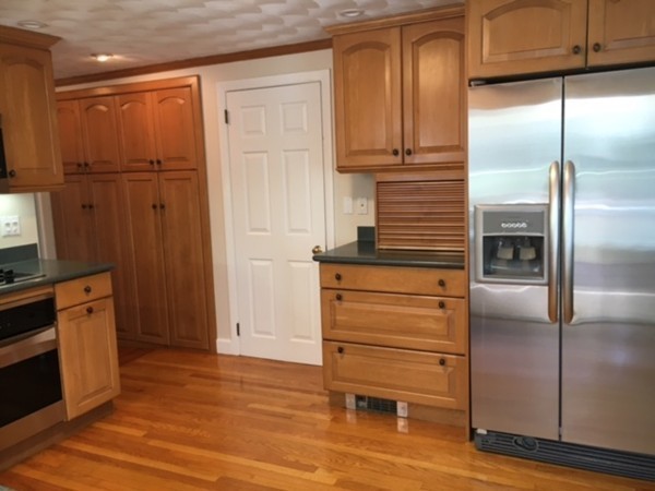 21 Kieran Road Reading, MA 01867 - Photo 13 of 28 Gallery Image 13