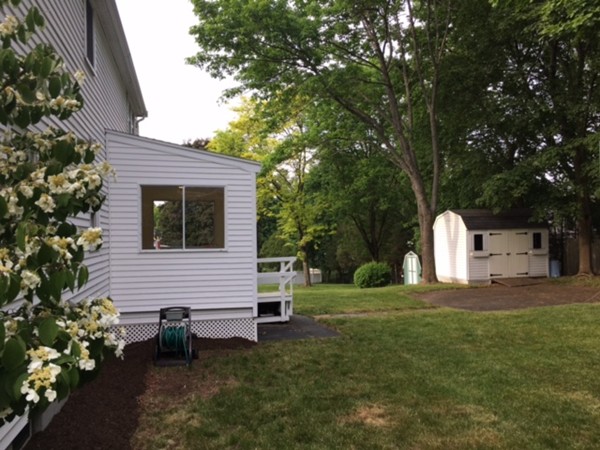 21 Kieran Road Reading, MA 01867 - Photo 5 of 28 Gallery Image 5