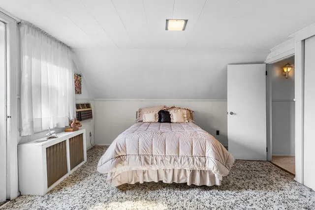 $849,999 | 19 Dallas Avenue, New Hyde Park, NY 11040