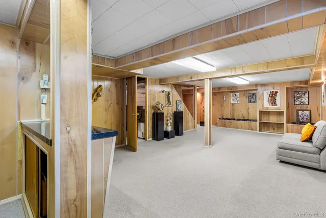 $849,999 | 19 Dallas Avenue, New Hyde Park, NY 11040