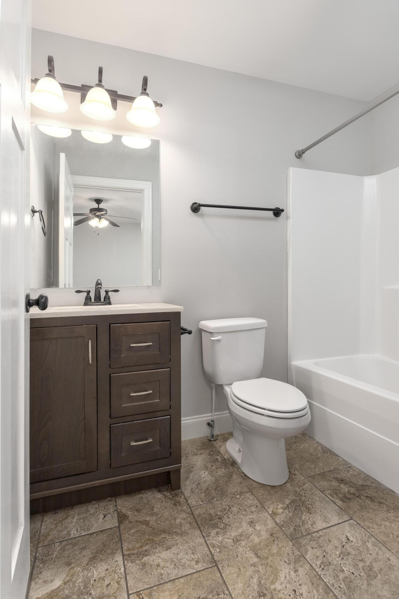 1344 Weeks Drive Northeast Cleveland, TN 37312 - Photo 21 of 31 Full Bath 1