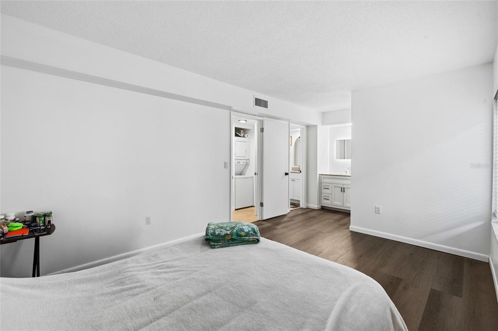 2209 Belleair Road, Unit C5 Clearwater, FL 33764 - Photo 14 of 30 a view of an empty room