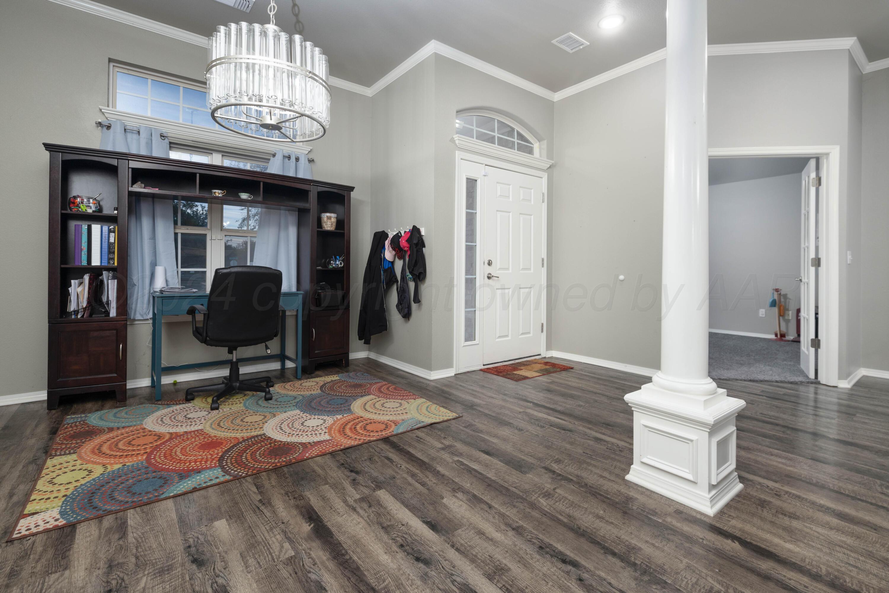 5318 Hillside Road Amarillo, TX 79109 - Photo 5 of 34 5318 Hillside-11