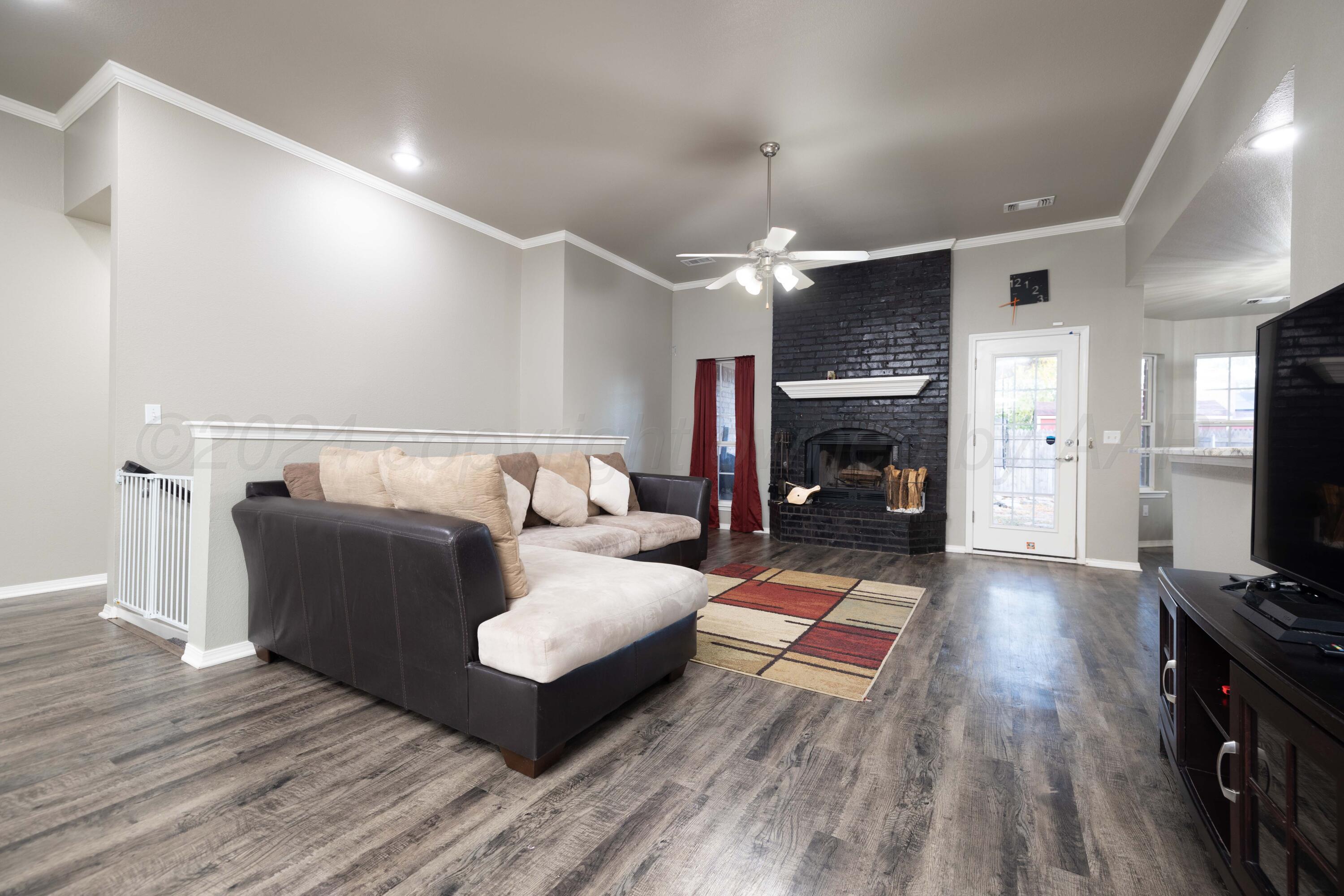 5318 Hillside Road Amarillo, TX 79109 - Photo 6 of 34 5318 Hillside-12