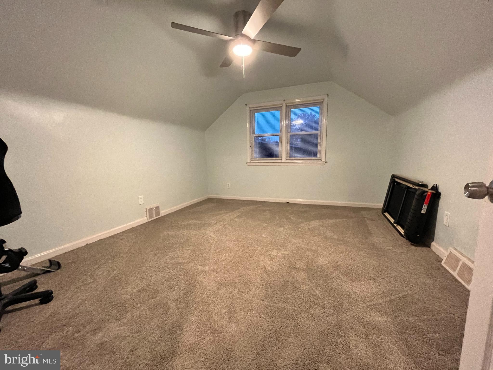 1304 Manor Road Lansdowne, PA 19050 - Photo 20 of 27 a view of empty room with projector