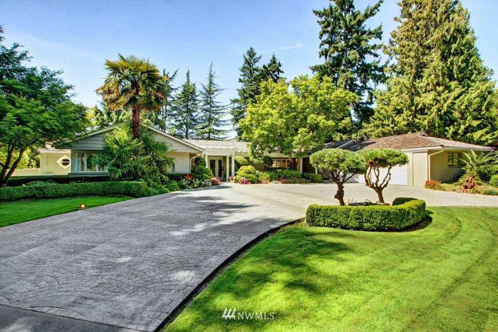 1641 Evergreen Point Road Medina, WA 98039 - Photo 1 of 22