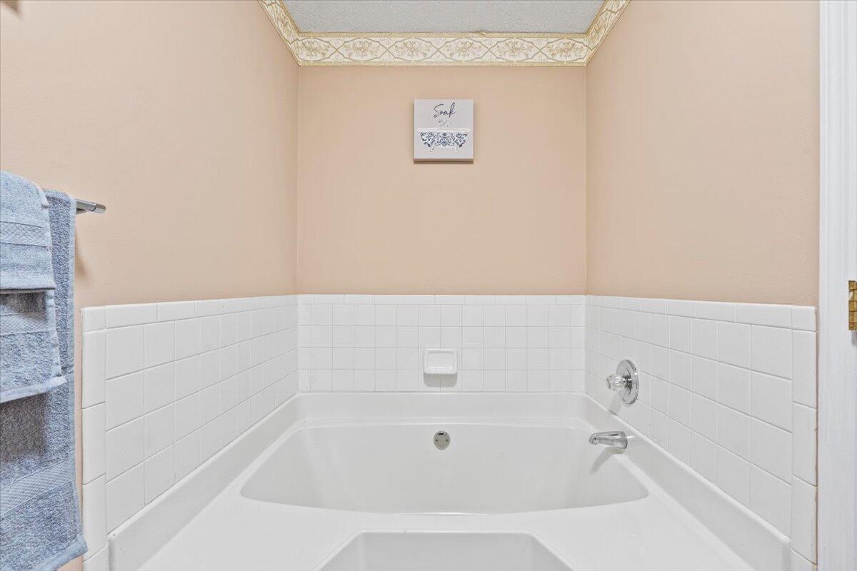 2508 Sand Ridge Court Hephzibah, GA 30815 - Photo 24 of 35 24-Owners Bathroom