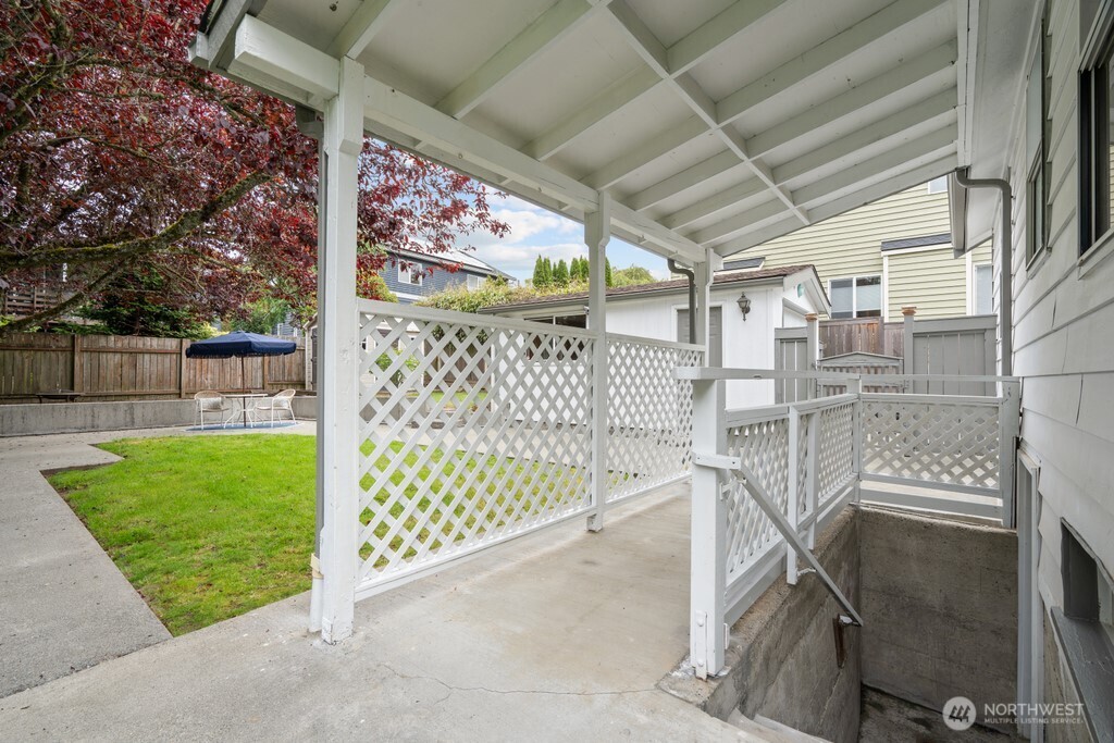 3536 Southwest Monroe Street Seattle, WA 98126 - Photo 6 of 31