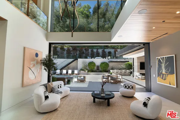 $12,950,000 | 2641 Hutton Drive, Beverly Hills, CA 90210