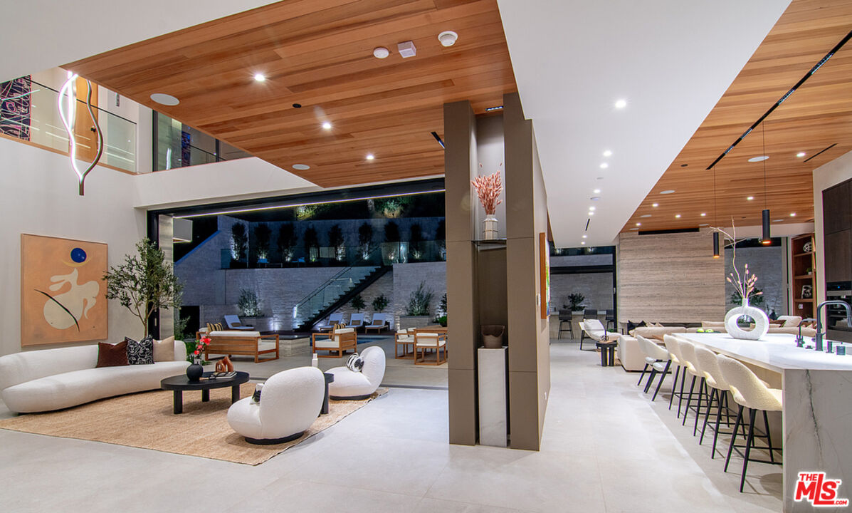 2641 Hutton Drive Beverly Hills, CA 90210 - Photo 16 of 65