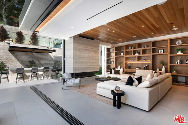 $12,950,000 | 2641 Hutton Drive, Beverly Hills, CA 90210