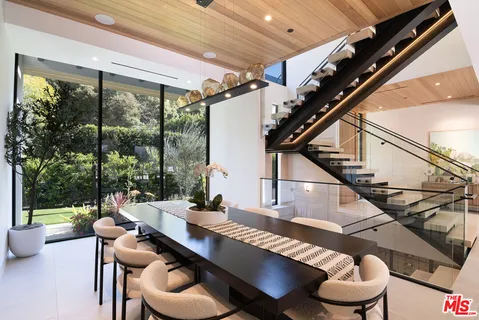 $12,950,000 | 2641 Hutton Drive, Beverly Hills, CA 90210
