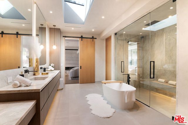 $12,950,000 | 2641 Hutton Drive, Beverly Hills, CA 90210