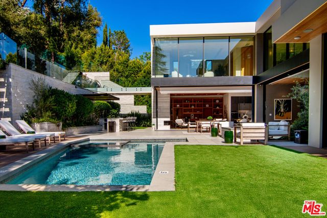 $12,950,000 | 2641 Hutton Drive, Beverly Hills, CA 90210