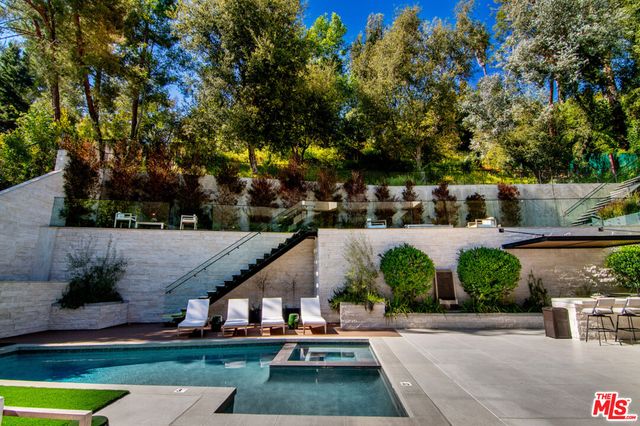 $12,950,000 | 2641 Hutton Drive, Beverly Hills, CA 90210