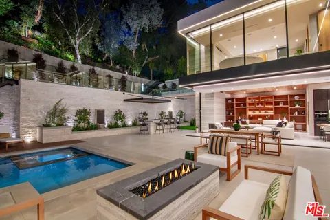 $12,950,000 | 2641 Hutton Drive, Beverly Hills, CA 90210