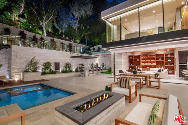 $12,950,000 | 2641 Hutton Drive, Beverly Hills, CA 90210