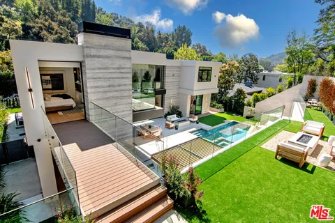 $12,950,000 | 2641 Hutton Drive, Beverly Hills, CA 90210