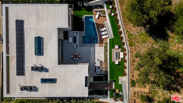 $12,950,000 | 2641 Hutton Drive, Beverly Hills, CA 90210