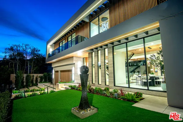 $12,950,000 | 2641 Hutton Drive, Beverly Hills, CA 90210