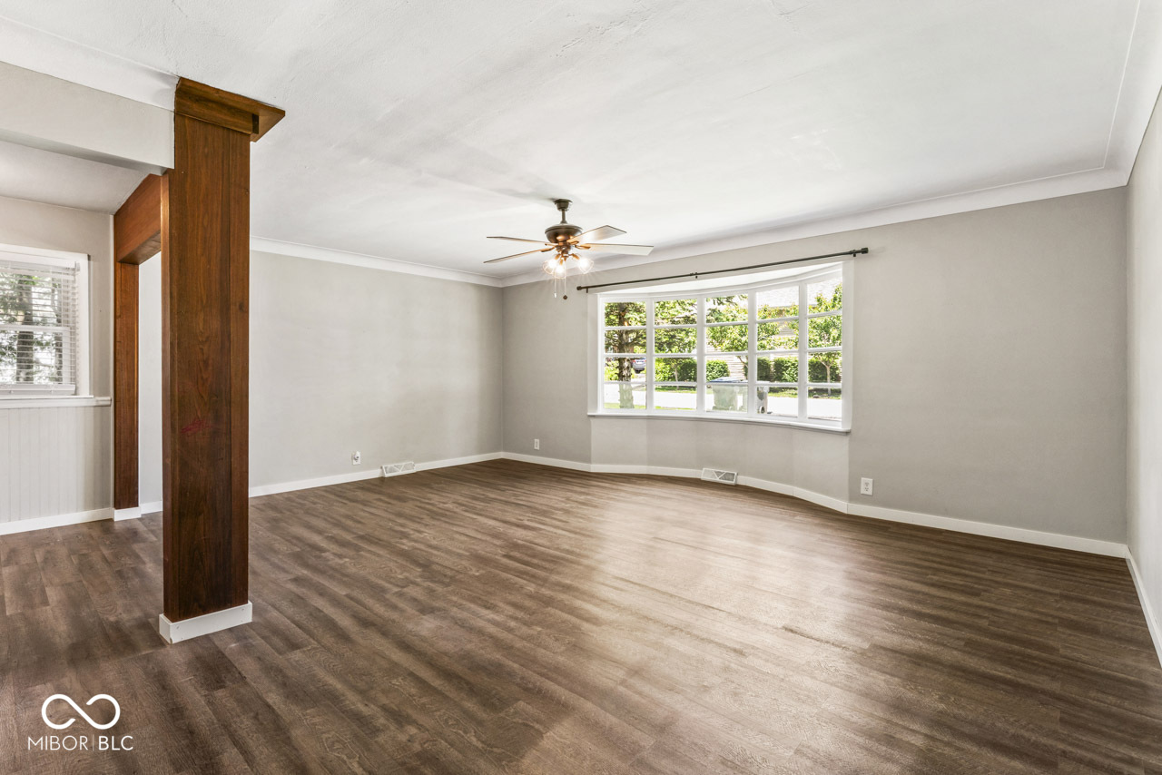 219 West Taylor Street Pendleton, IN 46064 - Photo 8 of 35