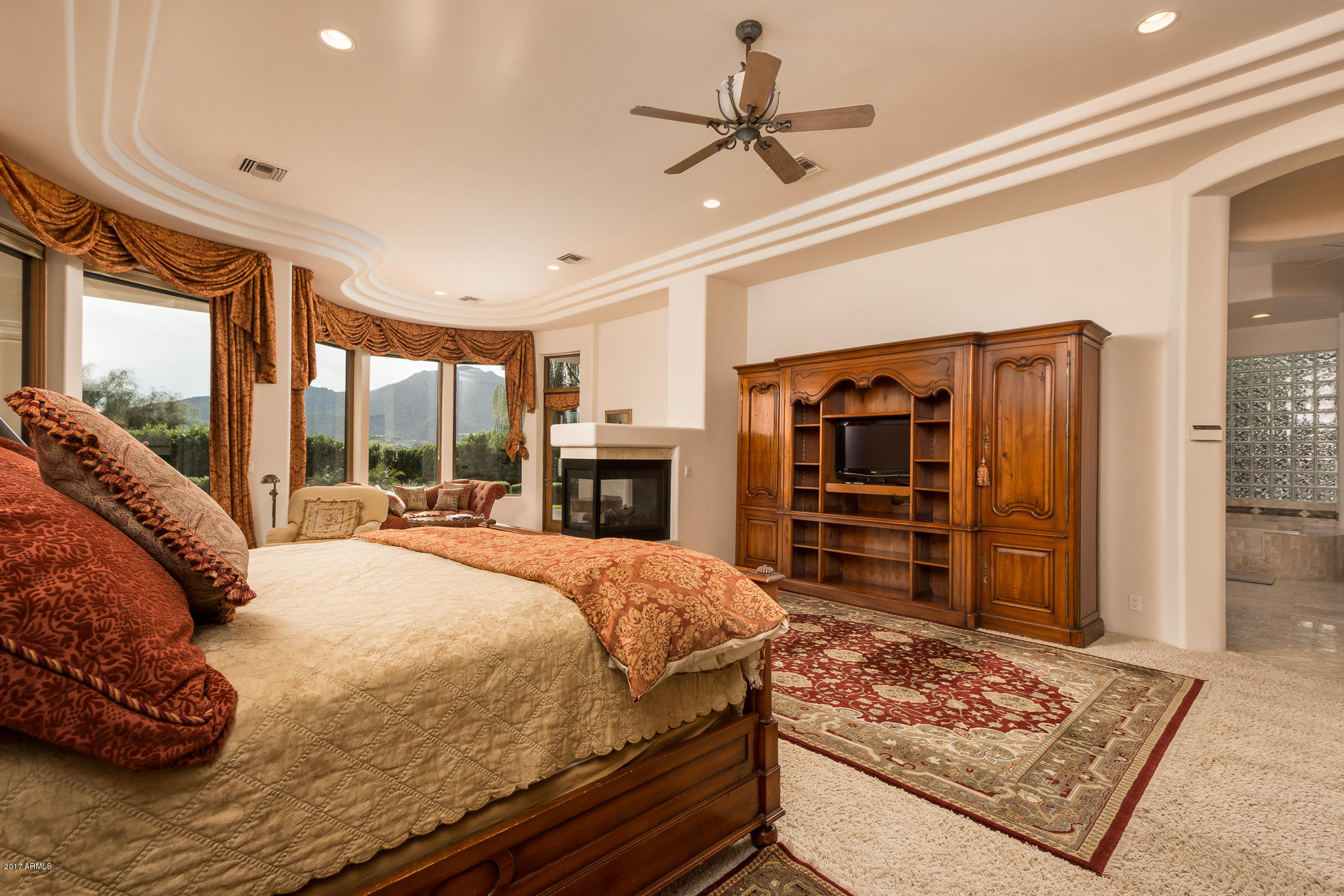 6744 North Invergordon Road Paradise Valley, AZ 85253 - Photo 19 of 59 Master Suite