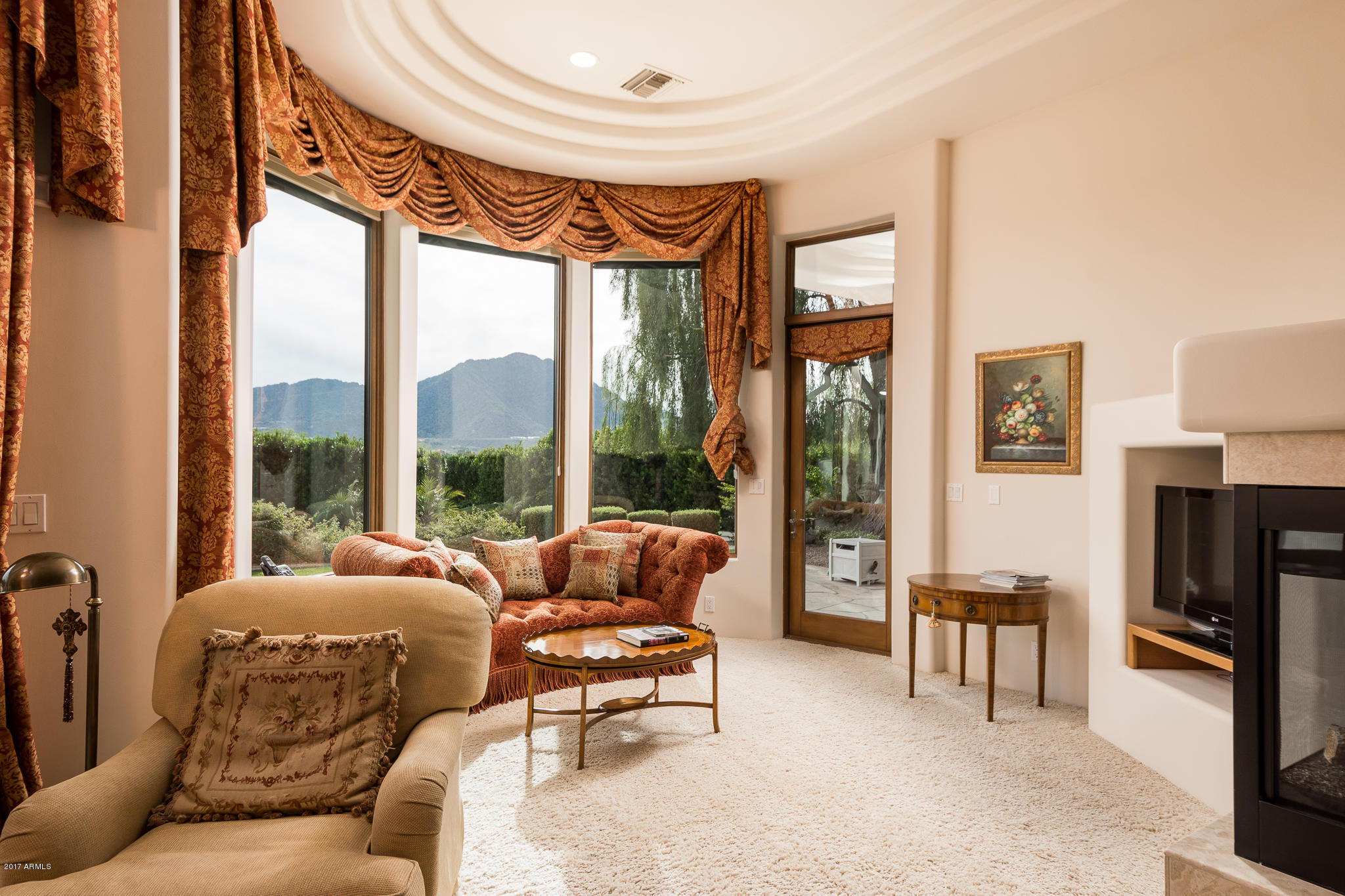 6744 North Invergordon Road Paradise Valley, AZ 85253 - Photo 21 of 59 Master Sitting