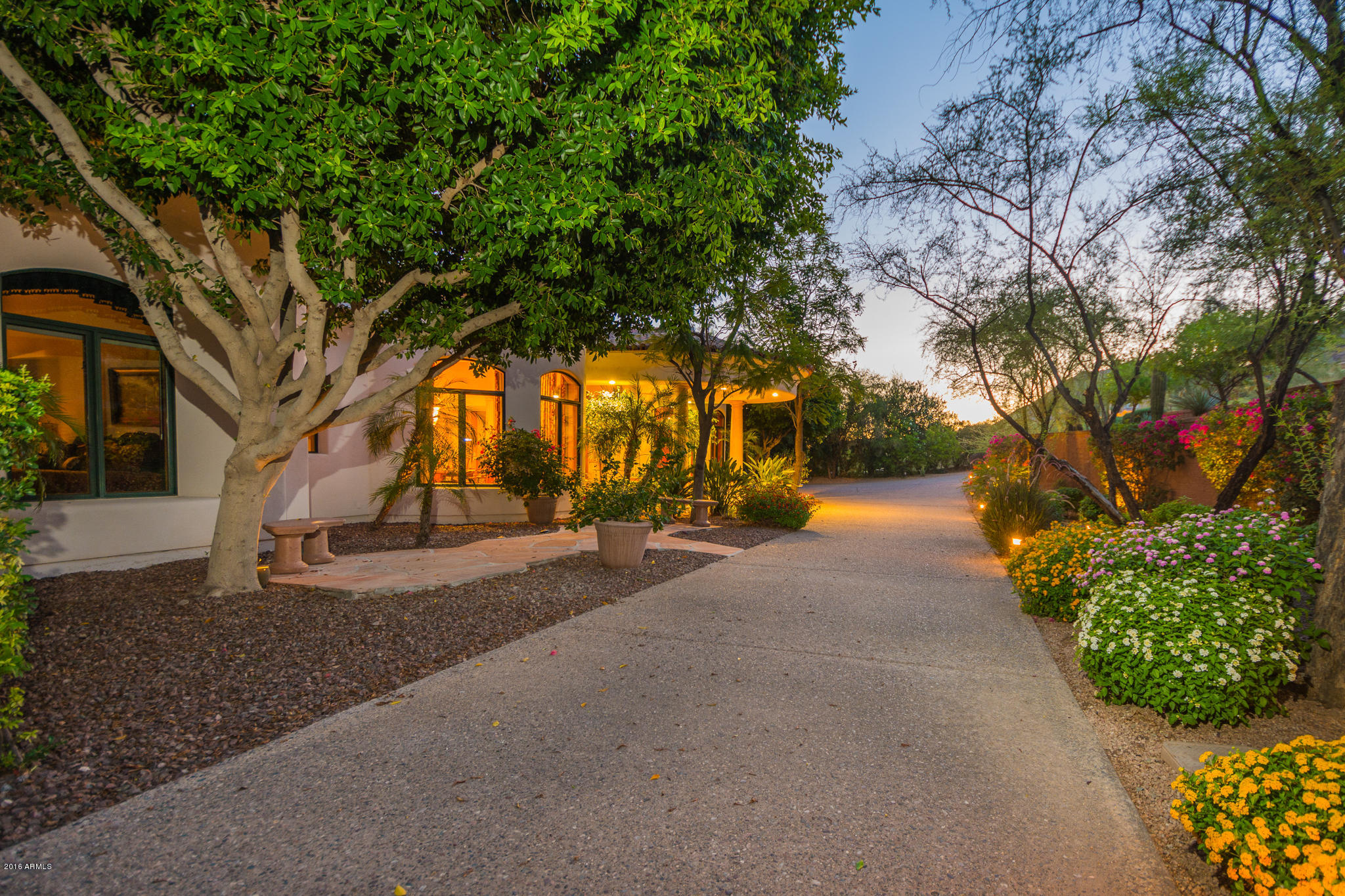 6744 North Invergordon Road Paradise Valley, AZ 85253 - Photo 43 of 59 Front Driveway