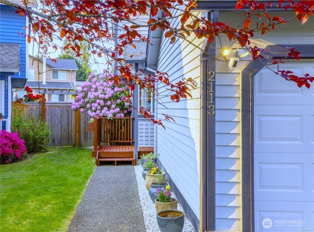 2113 186th Place Southeast Bothell, WA 98012 - Photo 3 of 25