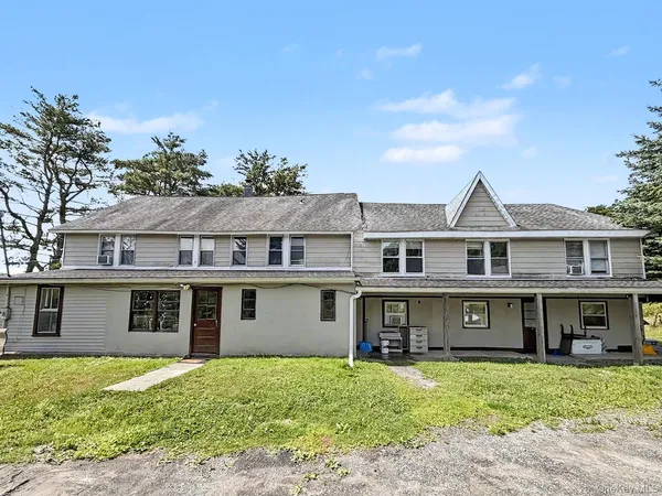 $900 | 751 Highway 42, Unit 4, Sparrowbush, NY 12780