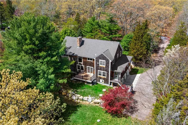 $1,250,000 | 900 South Road, East Greenwich, RI 02818