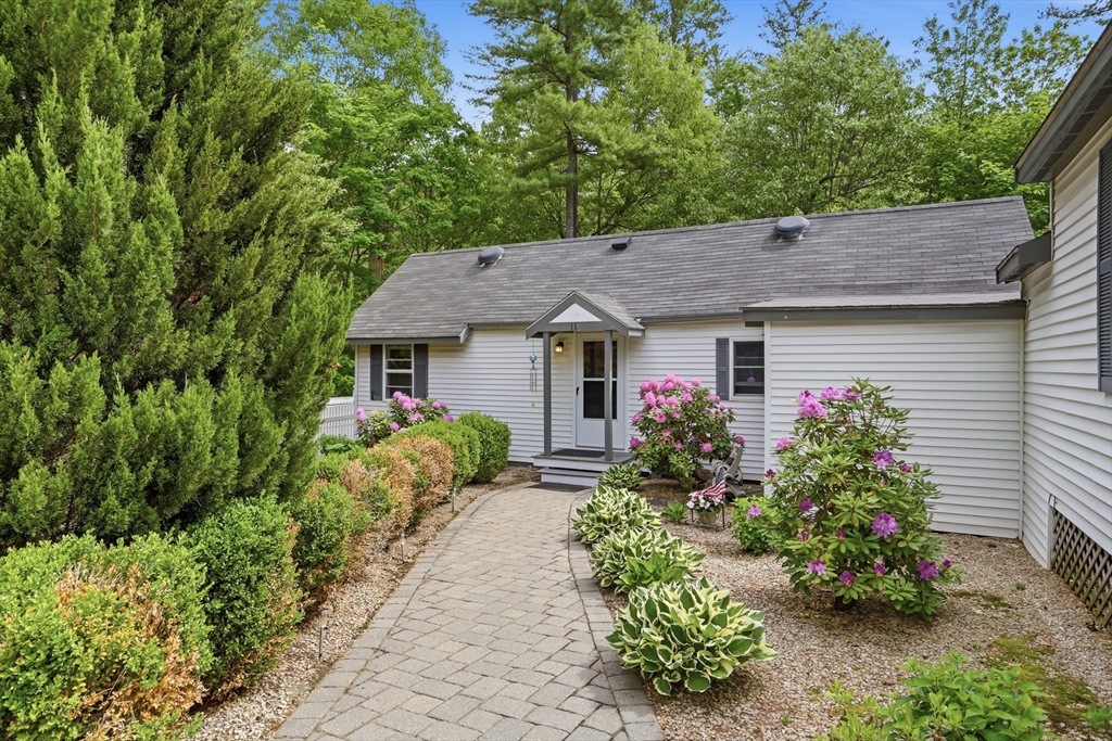11 Mt Paul Road Tyngsborough, MA 01879 - Photo 2 of 42