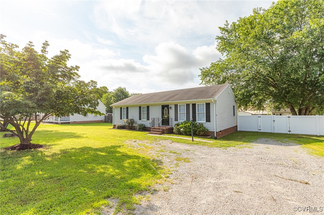 7336 Walnut Grove Road Mechanicsville, VA 23111 - Photo 1 of 32 Gallery Image 1