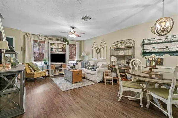 $175,000 | 135 Lakewood Drive, Unit D, Luling, LA 70070