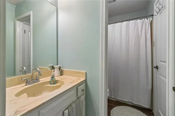 $175,000 | 135 Lakewood Drive, Unit D, Luling, LA 70070