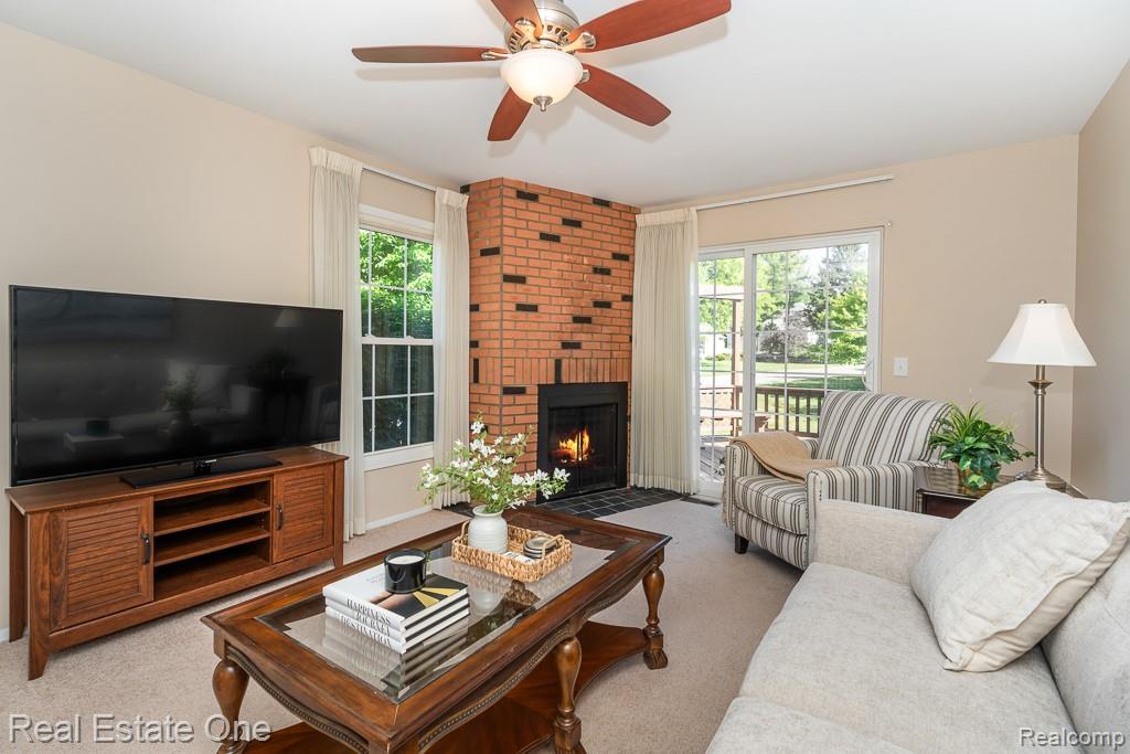 1242 Kings Cove Court Rochester, MI 48306 - Photo 2 of 22 1242 Kings Cove Ct_MLS-003.jpg