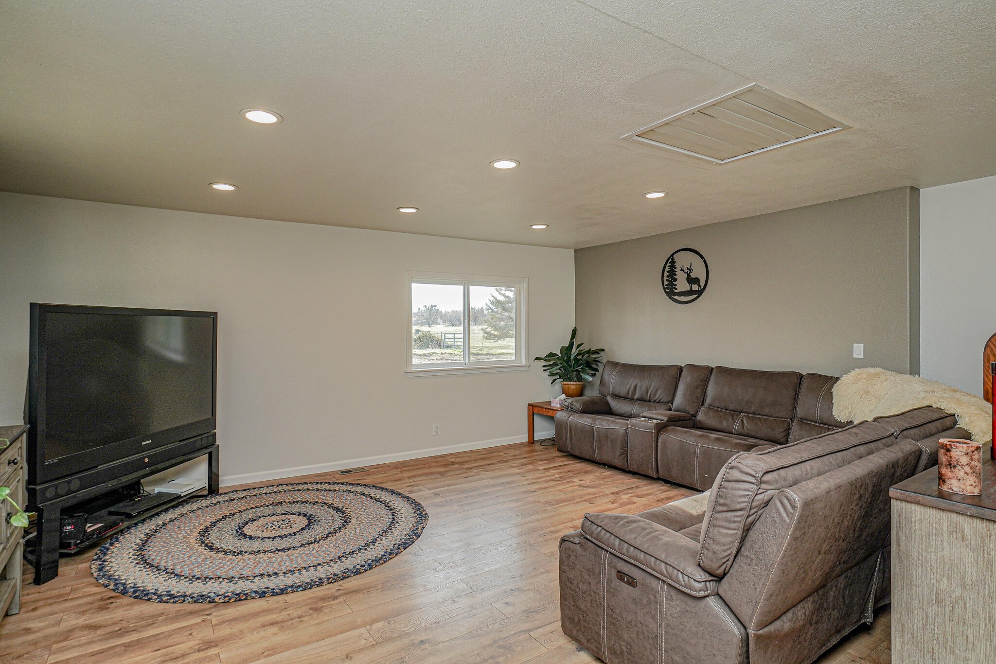 10699 Meadows Road White City, OR 97503 - Photo 27 of 47 DSC00318