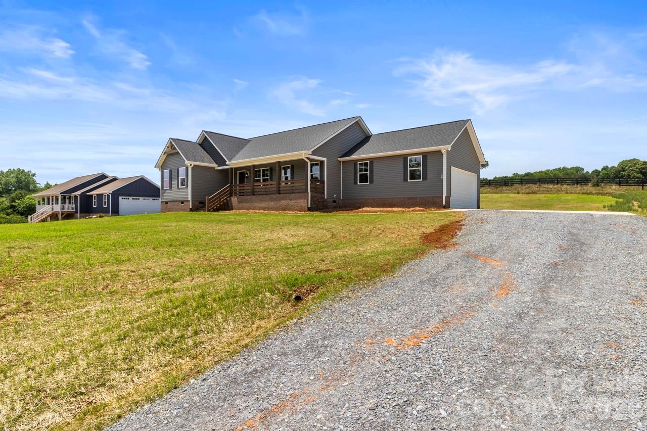 697 Alf Hoover Road Lincolnton, NC 28092 - Photo 2 of 47