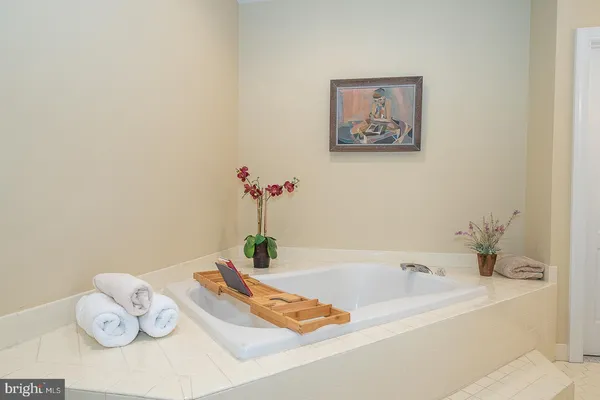 $698,000 | 48 Longview Circle, Unit 48, Berwyn, PA 19312