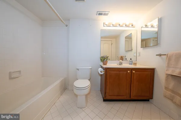 $698,000 | 48 Longview Circle, Unit 48, Berwyn, PA 19312