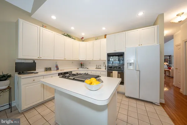 $698,000 | 48 Longview Circle, Unit 48, Berwyn, PA 19312