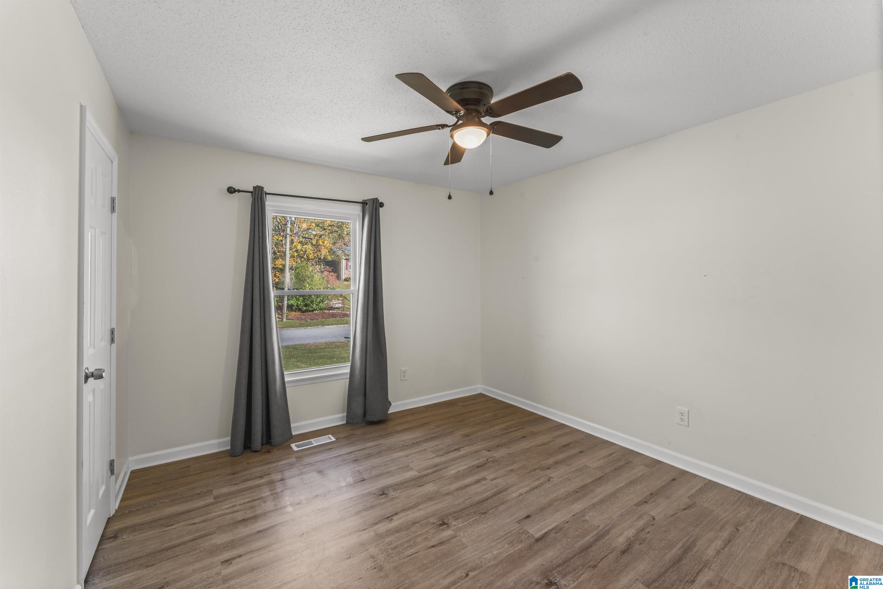 712 Wilderness Road Pelham, AL 35124 - Photo 23 of 32