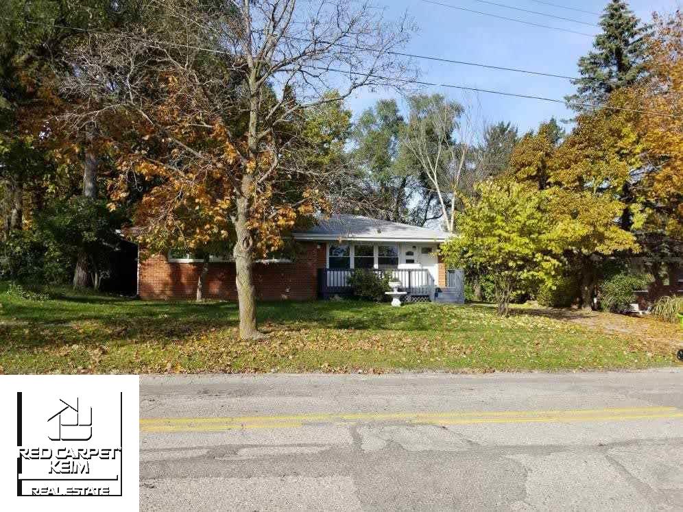 1134 State Fenton, MI 48430 - Photo 22 of 28 50060770-21.JPG