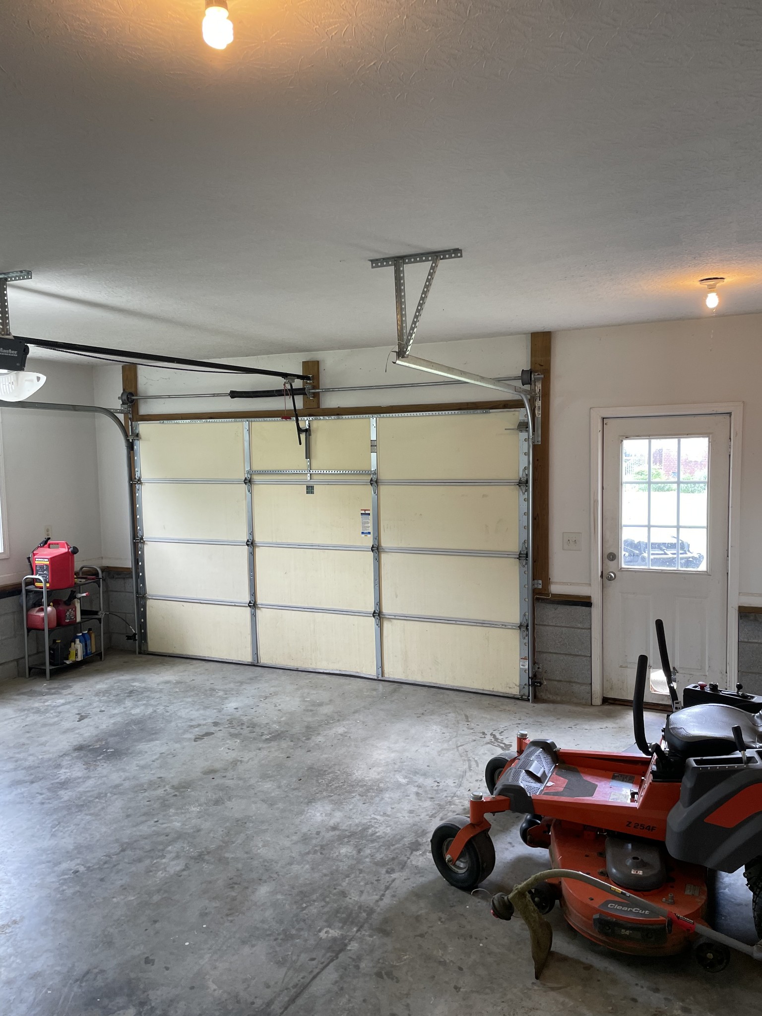 1004 Roland Court Cottontown, TN 37048 - Photo 22 of 22 a room with furniture